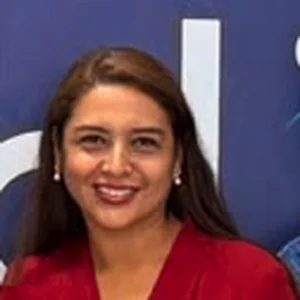 Mg. Fanny Cisneros